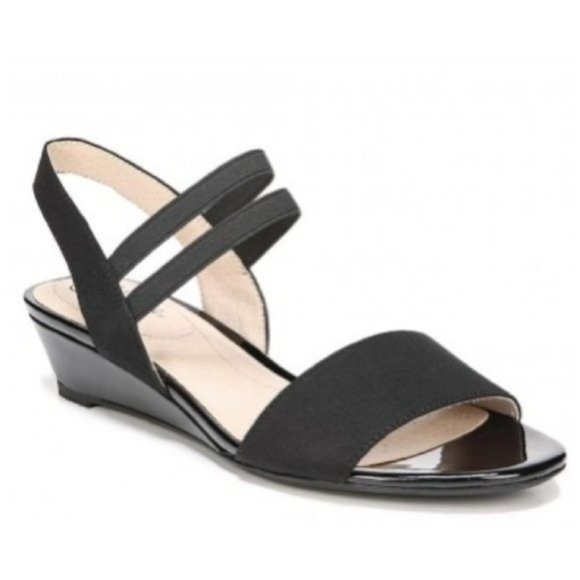 6W‎ 6 W WIDE LifeStride Womens Black Yolo Ankle Strap Low Wedge Sandals Shoes - Picture 1 of 13